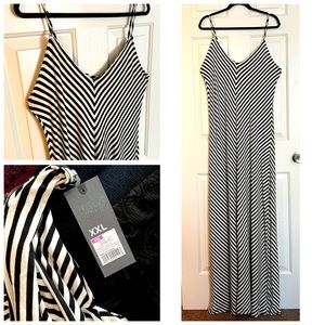 Mossimo Supply Co. Angle-Striped Maxi Dress